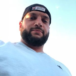 Meet your Posher, Philip